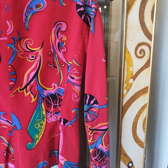 Top CONSTANCE SAUNDERS FOR RICHARD - Picture 8 of 10